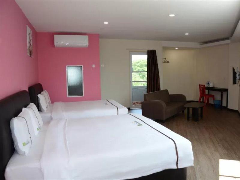 Riverview Hotel Bahau Extérieur photo