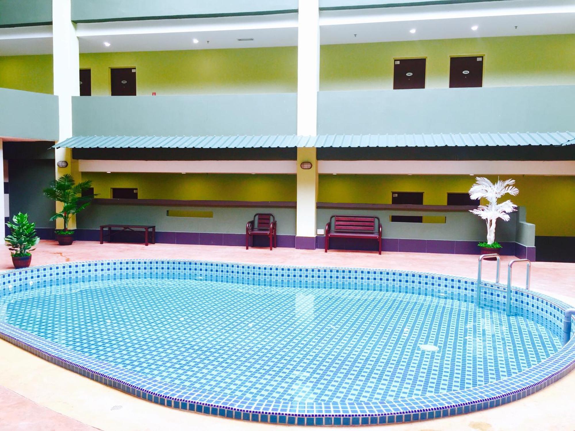 Riverview Hotel Bahau Extérieur photo