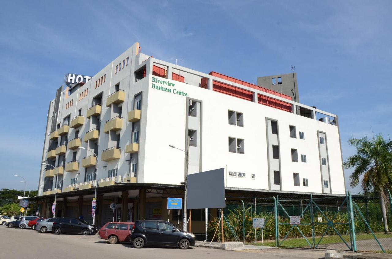 Riverview Hotel Bahau Extérieur photo
