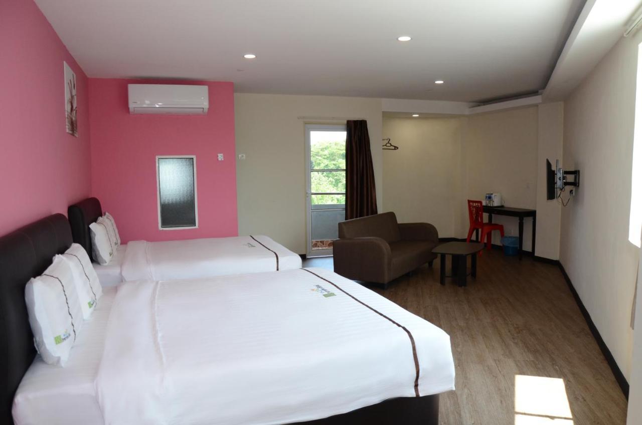 Riverview Hotel Bahau Extérieur photo
